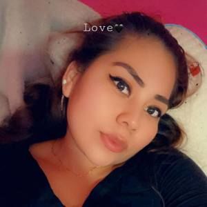 Meet your Posher, Nohemi